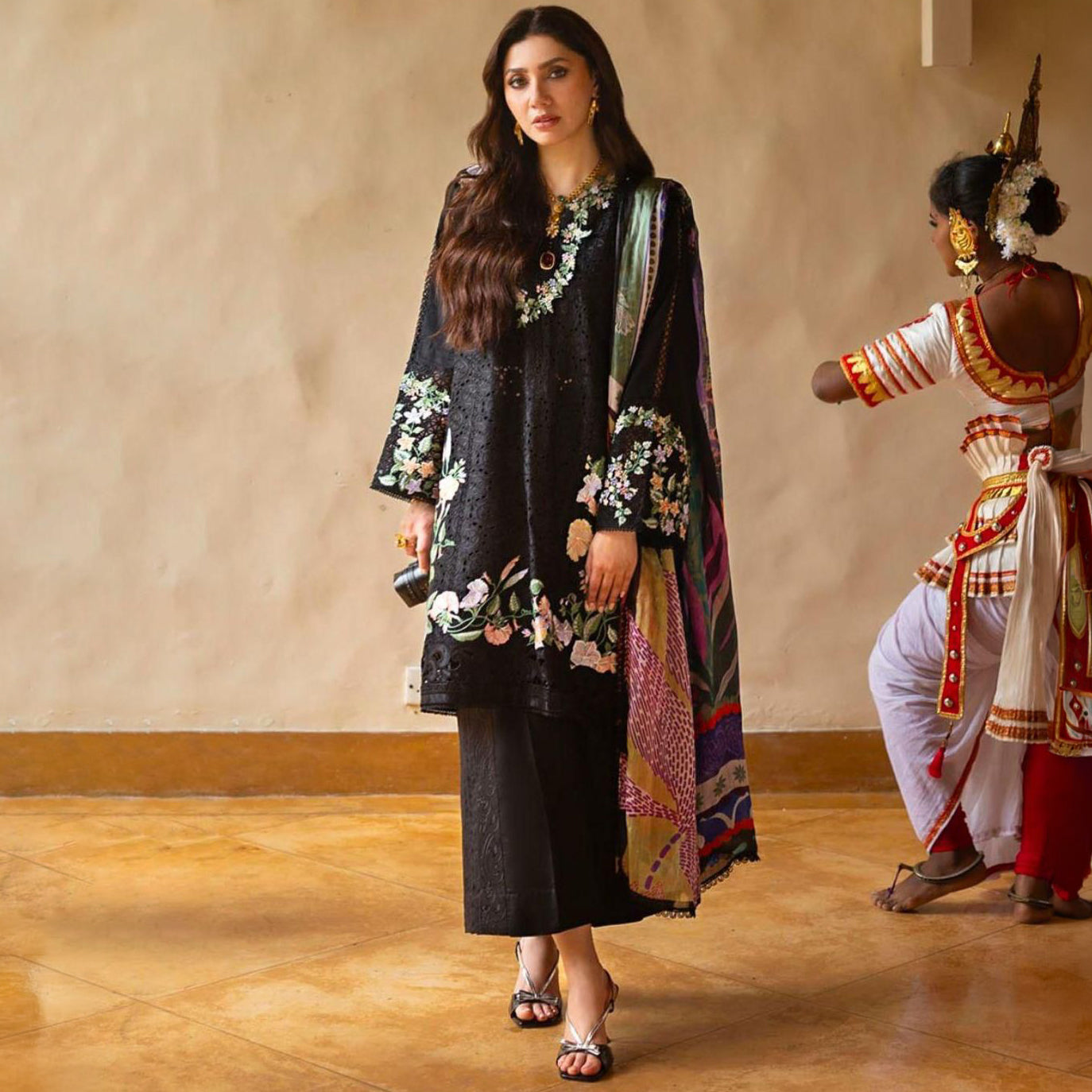 MQ D575 Luxury Lawn Chikankari Unstitched