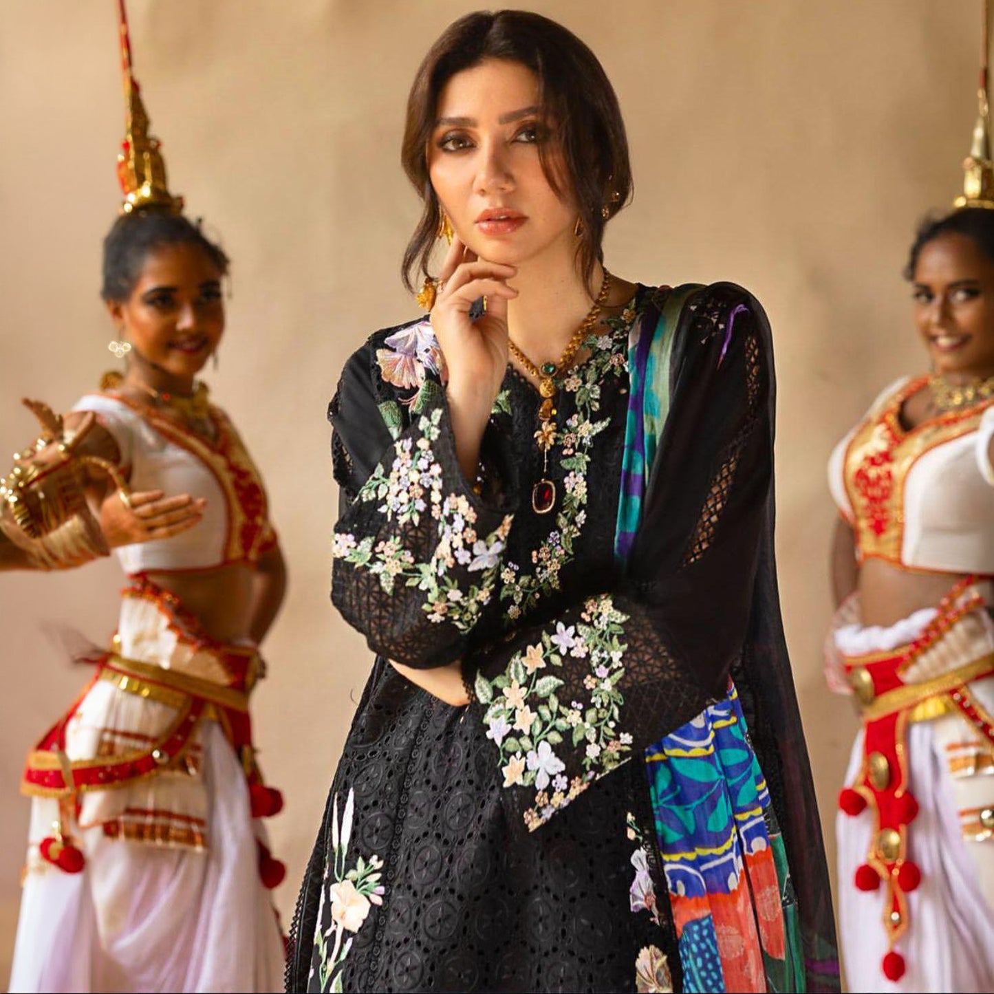 MQ D575 Luxury Lawn Chikankari Unstitched