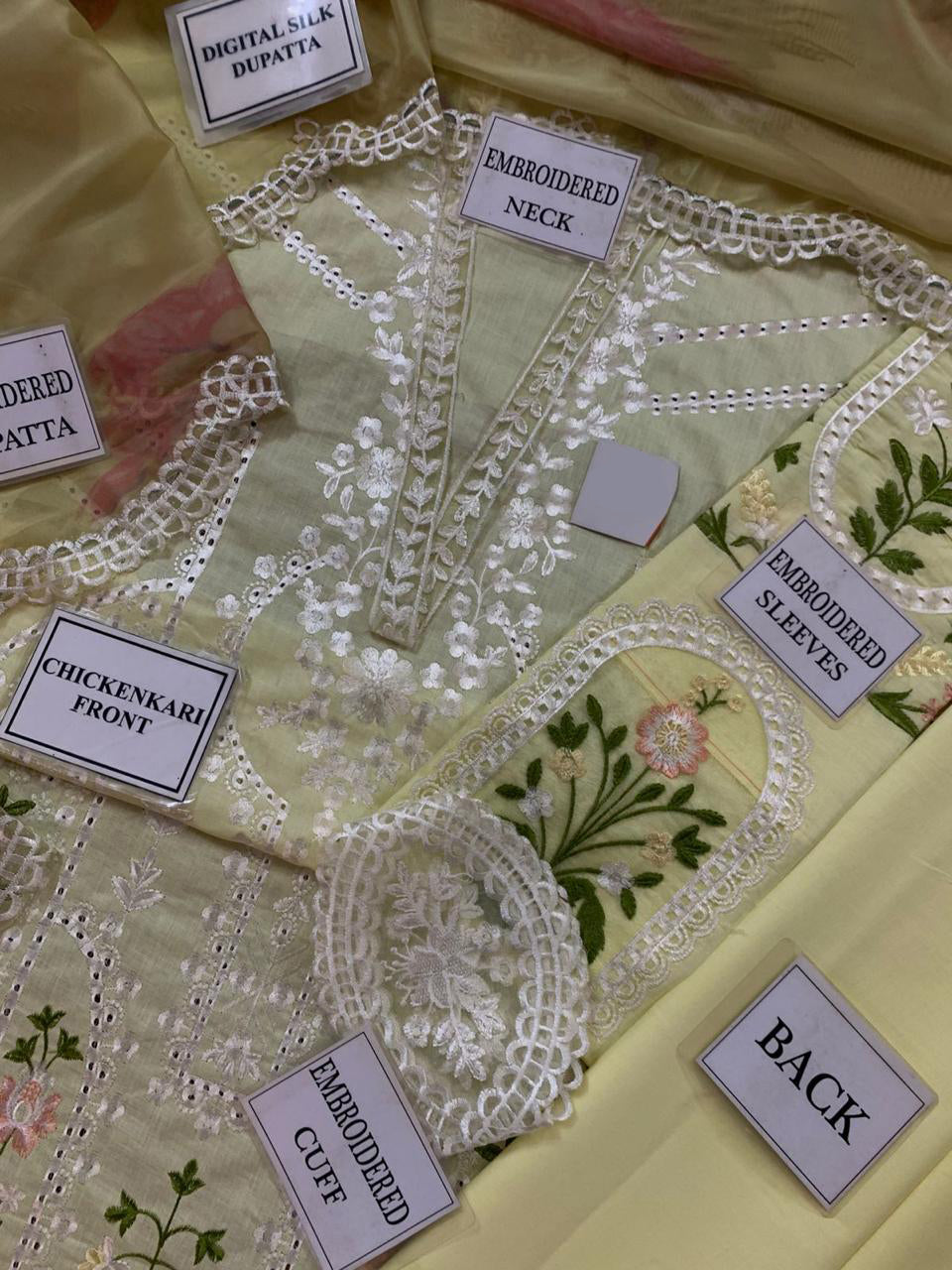 MB D576 Luxury Lawn Chikankari Unstitched