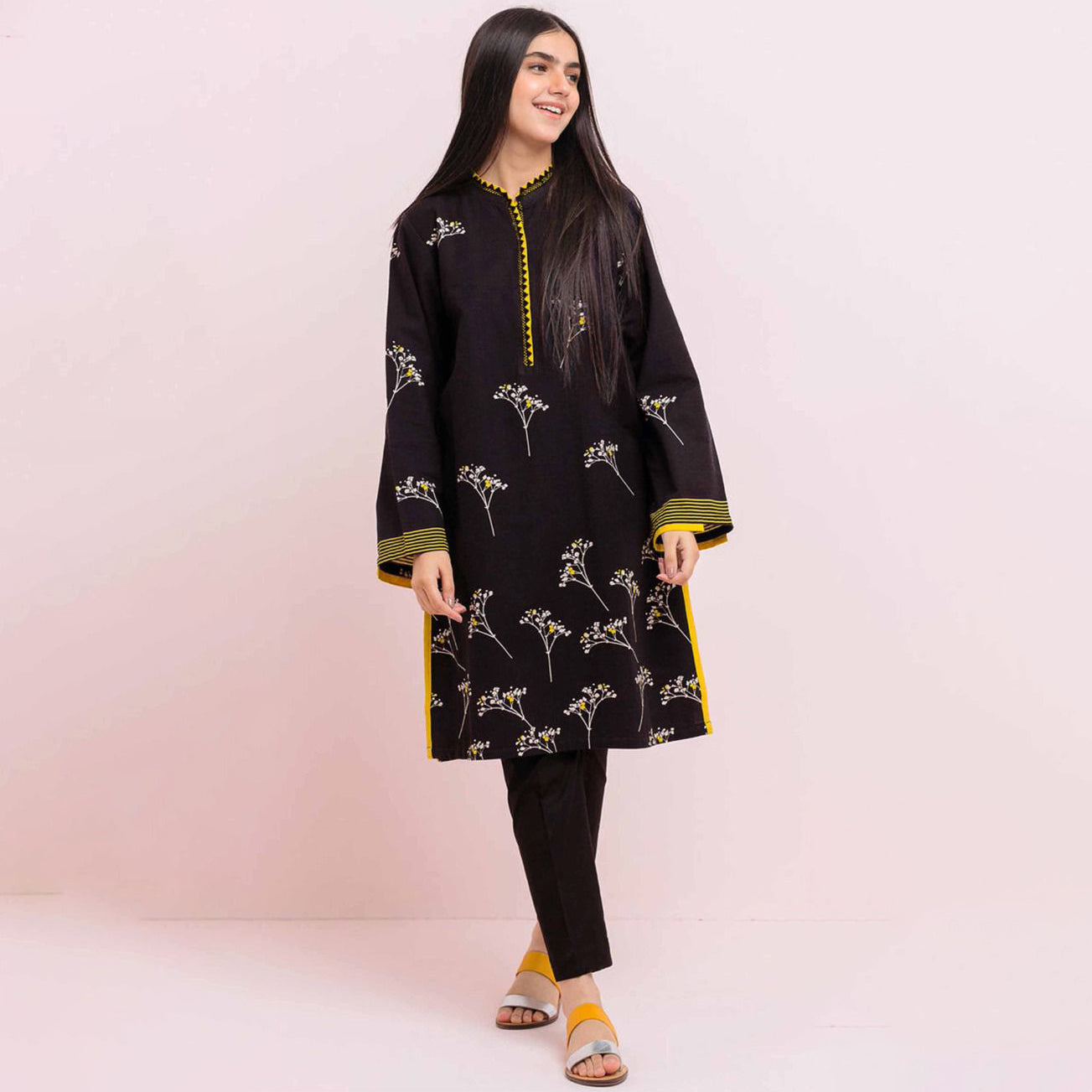 BT Lawn Embroidered 2Pc D-5788